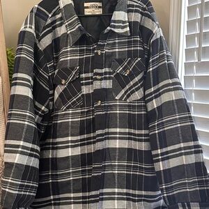 Black and Gray Plaid Button-Up Shirt. Open trail 3X